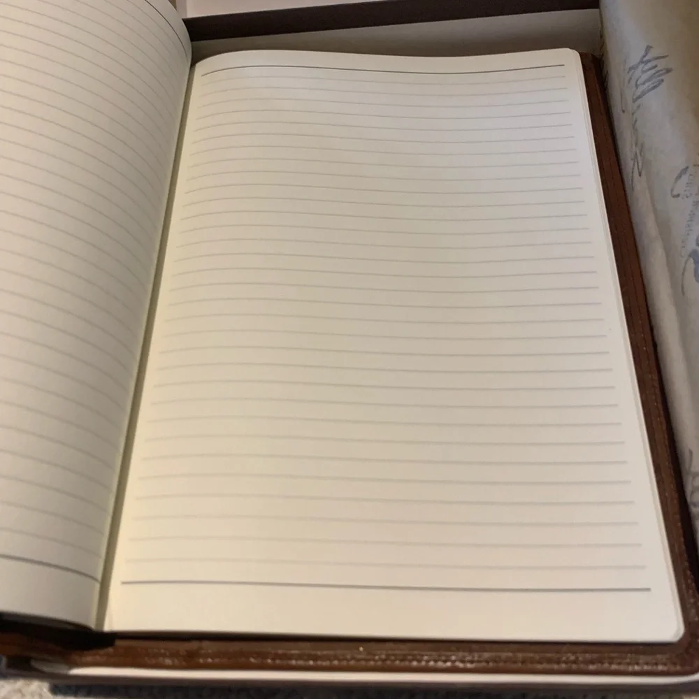 NEW Scully 🐴Leather Journal in Box!!!!💕